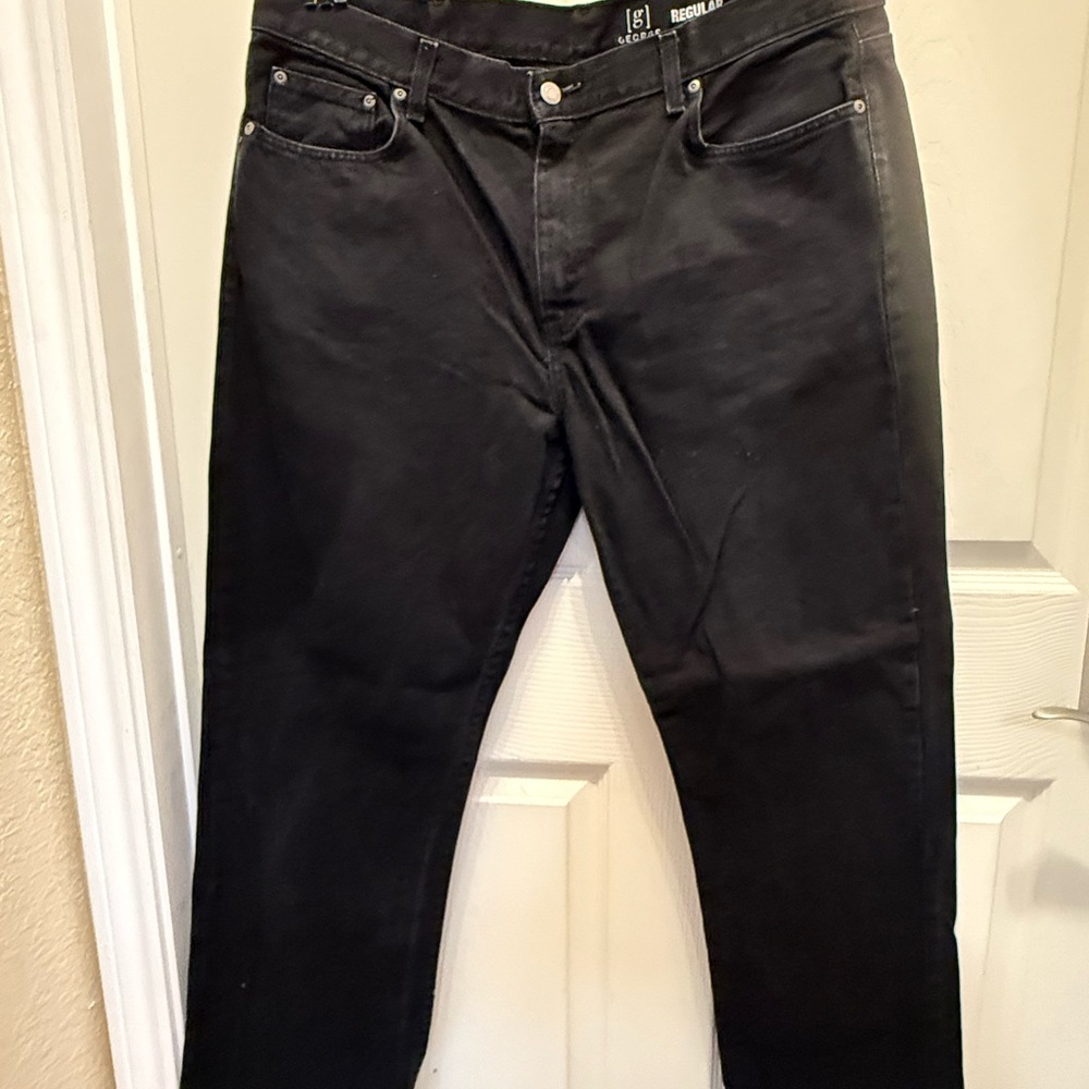 George Men's Dark Black Relaxed Jeans